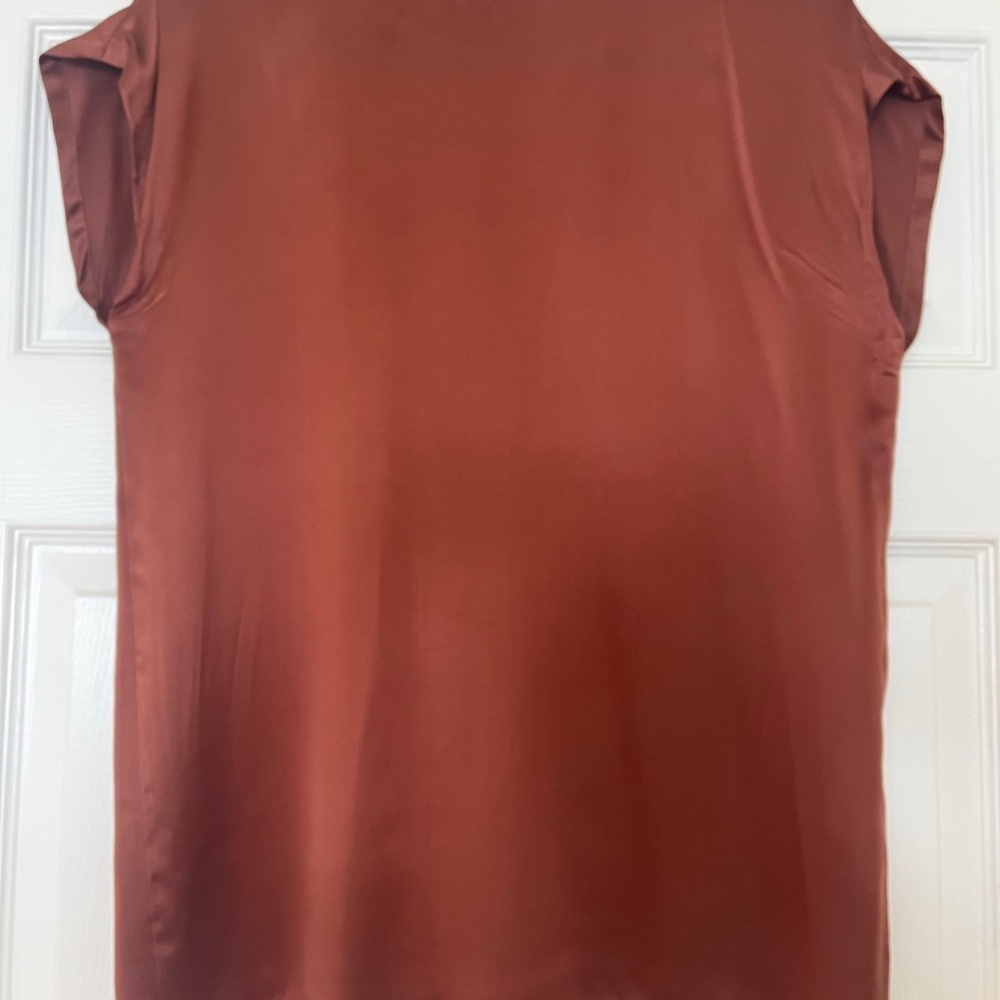 Vogue Alley Sleeveless 100% Silk Blouse